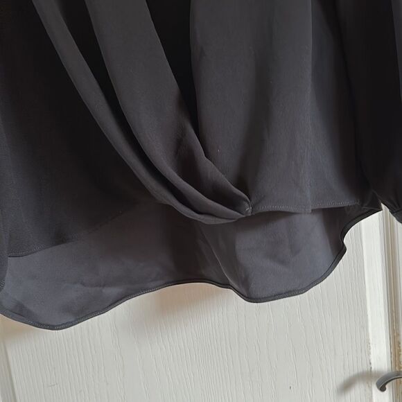 Trina turk Lauryn Flowy Drape Surplice Top Size L shorter front Side - Picture 5 of 12